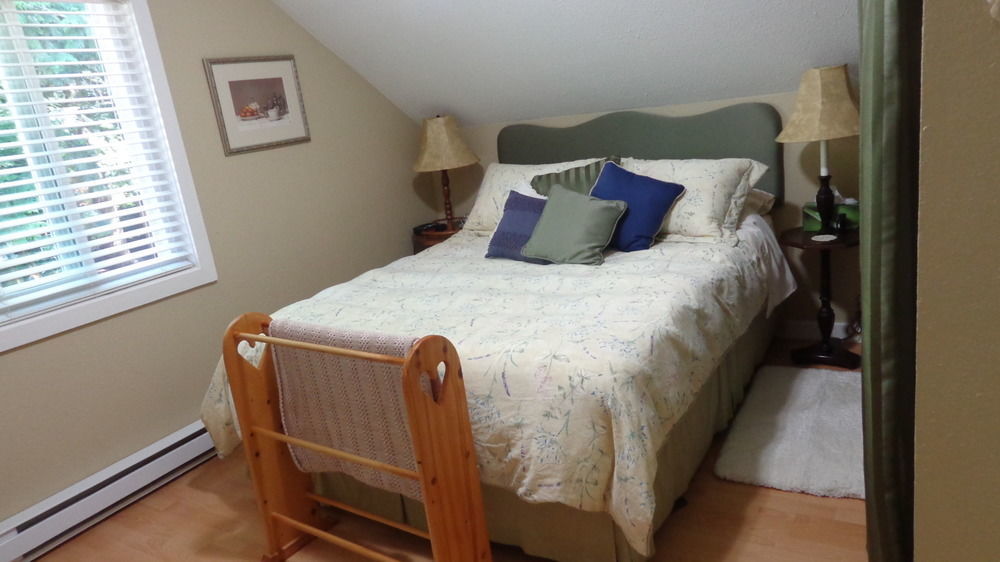 Tea Cozy Bed & Breakfast Qualicum Beach Dış mekan fotoğraf