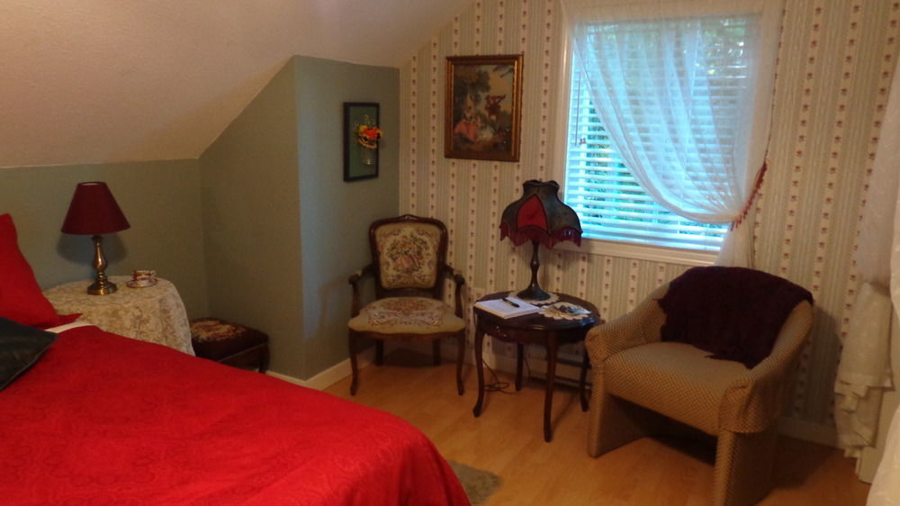 Tea Cozy Bed & Breakfast Qualicum Beach Dış mekan fotoğraf