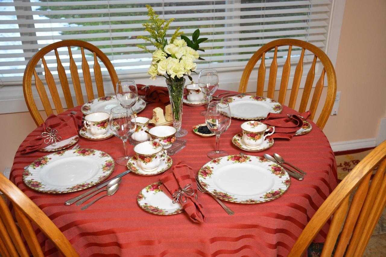 Tea Cozy Bed & Breakfast Qualicum Beach Dış mekan fotoğraf