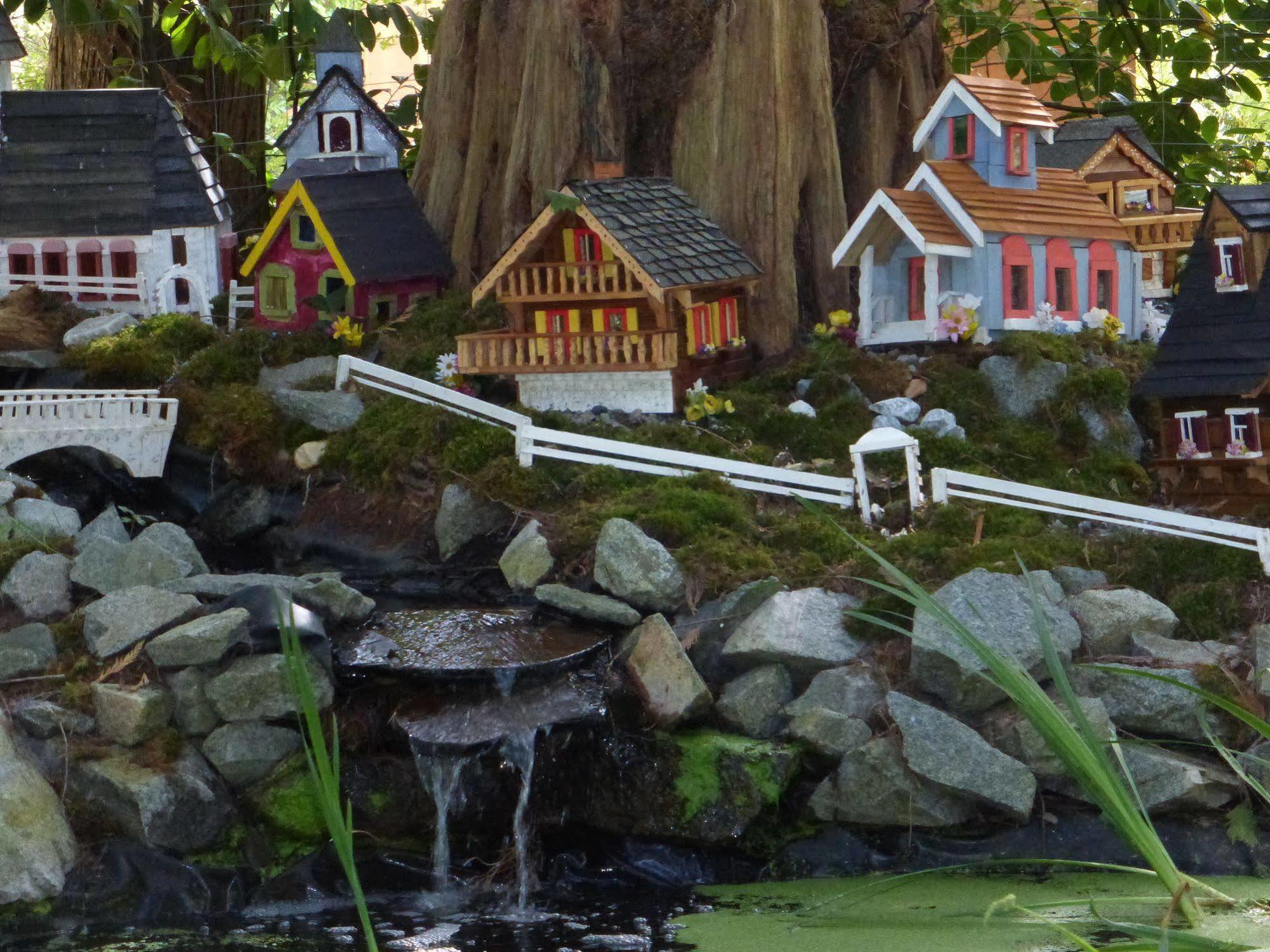 Tea Cozy Bed & Breakfast Qualicum Beach Dış mekan fotoğraf
