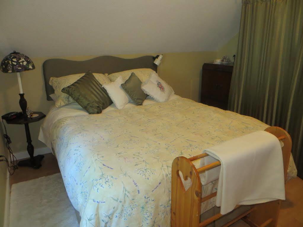 Tea Cozy Bed & Breakfast Qualicum Beach Dış mekan fotoğraf