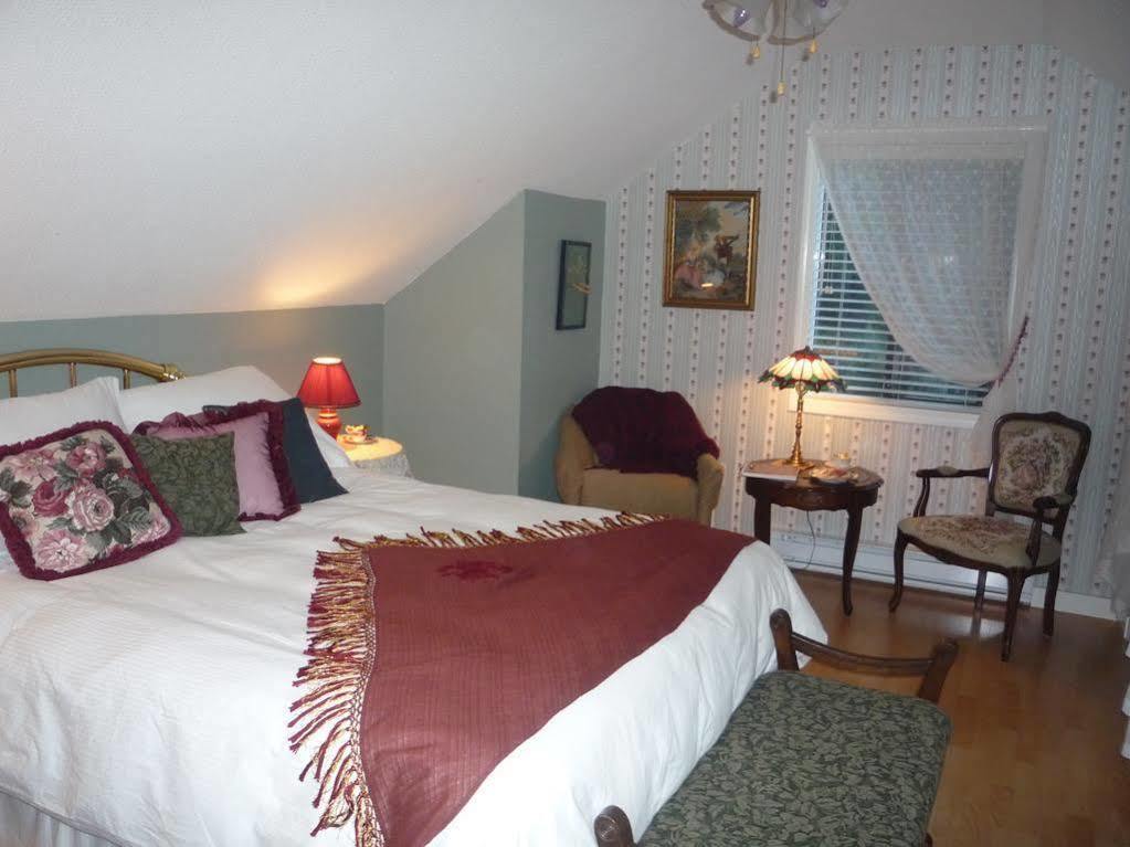 Tea Cozy Bed & Breakfast Qualicum Beach Dış mekan fotoğraf